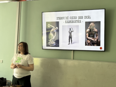 Když nejdou děti do galerie, galerie přijde k dětem!